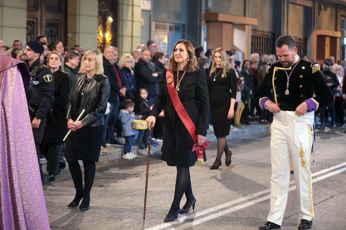 María José Catalá procesionó con los Granaderos del Cabanyal